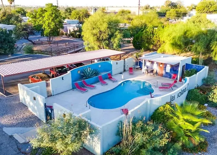 Holiday home Warm & Quaint Retreat With Pool Tucson