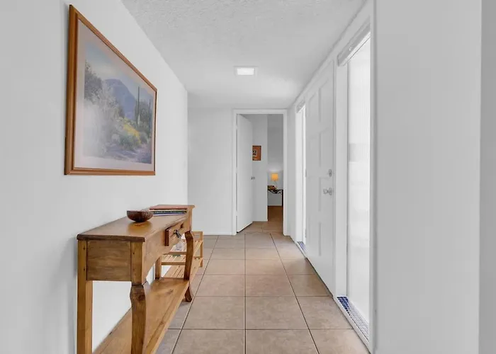 Holiday home Warm & Quaint Retreat With Pool Tucson